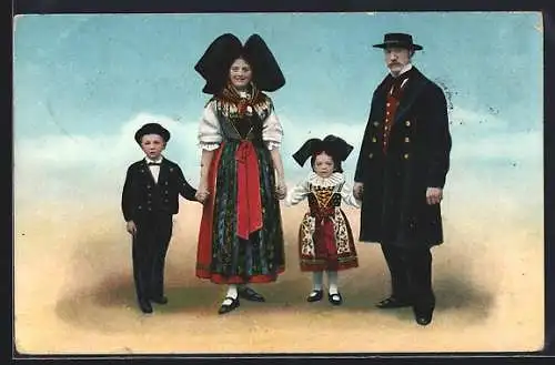 AK Familie in elsass-lothringischen Trachten