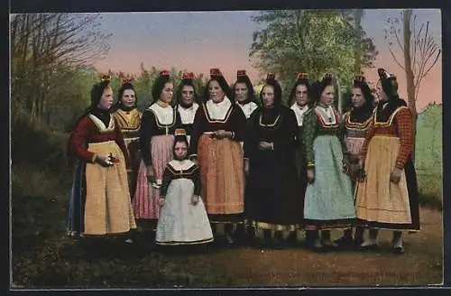 AK Gruppenbild von Frauen in hessischen Trachten