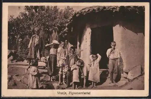 AK Vranje, Zigeunerviertel, Kinder vor der Hütte
