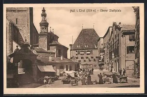 AK Hall i. Tirol, Oberer Stadtplatz mit Passanten
