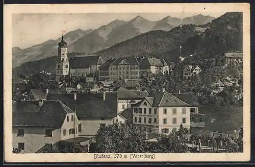 AK Bludenz /Vorarlberg, Totalansicht mit Bergpanorama
