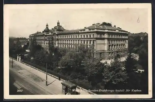 AK Wien, Bundes-Erziehungs-Anstalt für Knaben mit Strasse aus der Vogelschau