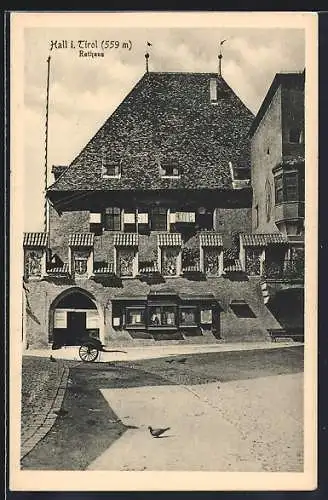 AK Hall i. Tirol, Vor dem Rathaus