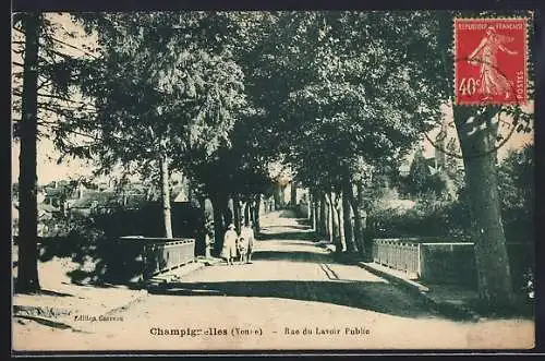 AK Champignelles /Yonne, Rue du Lavoir Public
