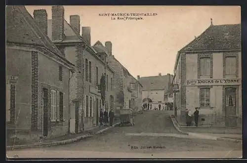 AK Saint-Maurice-Thizouailles, La Rue Principale