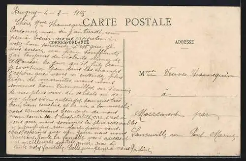 AK Rugny, Grande-Rue, scène de rue animée avec habitations en pierre et passants