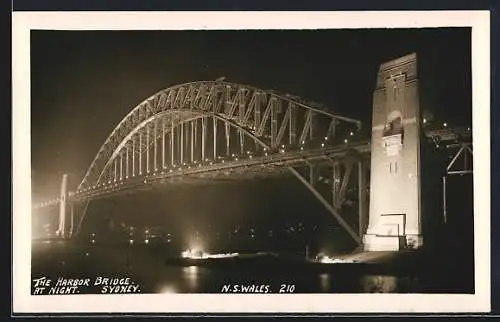 AK Sydney, The Harbour Bridge at night