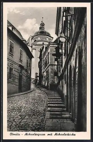 AK Olmütz, Michaelergasse mit Blick auf Michaelerkirche