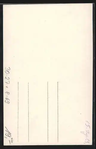 Foto-AK Polizist in Uniform mit Schlagstock