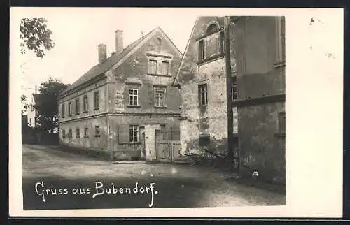 Foto-AK Bubendorf, Zwei Wohnhäuser im Ort