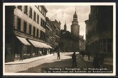 AK Hirschberg i. Riesengebirge, Papierhandlung Julius Seifert in der von Hindenburgstrasse an der Stadtsparkasse