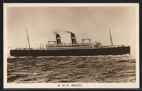 AK Passagierschiff RMS Regina auf See