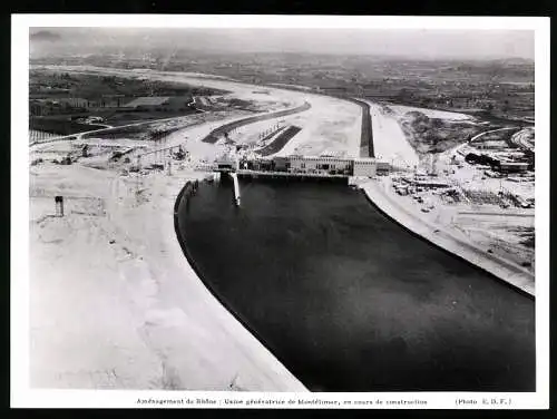 Fotografie E.D.F., Ansicht Montélimar, Usine generatrice, Staudamm und Energie Kraftwerk während des Bau