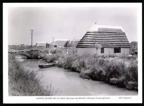 Fotografie Viguier, Ansicht Saintes-Maries-de-la-Mer, Maisons Camarguaises, Wohnhäuser im Camarguaises Stil