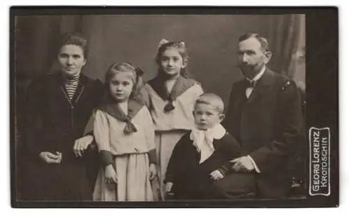Fotografie Georg Lorenz, Krotoschin, Familienporträt mit fünf Personen