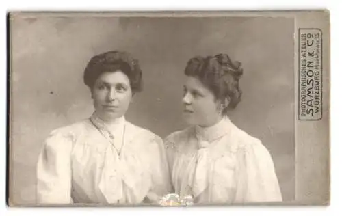 Fotografie Samson & Co, Würzburg, Marktplatz 15, Portrait zweier Damen