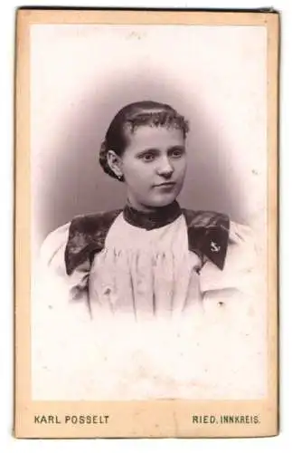 Fotografie Karl Posselt, Ried, Kirchenplatz 46, Porträt einer jungen Frau