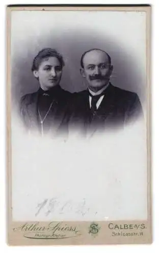 Fotografie Arthur Spiess, Calbe a. S., Schlossstr. 14, Porträt eines Paares