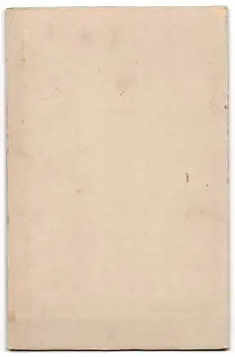 Fotografie Adolf Tepper, Schöneberg, Hauptstr. 22, Porträt eines Herrn mit markantem Schnurrbart