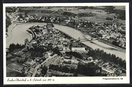AK Laufen-Oberndorf a. d. Salzach, Ortskern mit Brücke vom Flugzeug aus