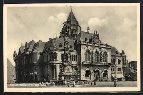 AK Korneuburg /N. Ö., Rathaus mit Säulendenkmal