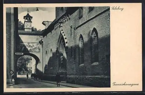 AK Salzburg, Franziskanergasse mit Torturm, Strassenpartie