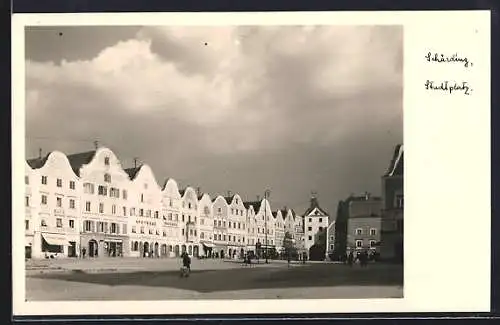 AK Schärding, Blick auf den Statdtplatz mit Cafe Schöner Garten, Apotheke und Drogerie