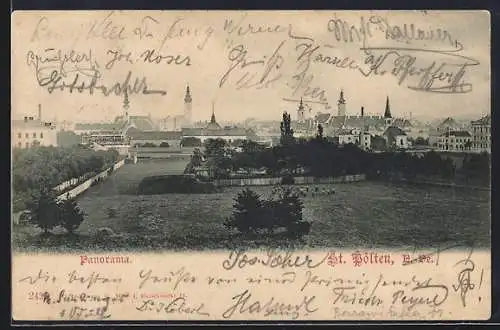 AK St. Pölten /N.-Oe., Ortsansicht mit Grünanlage