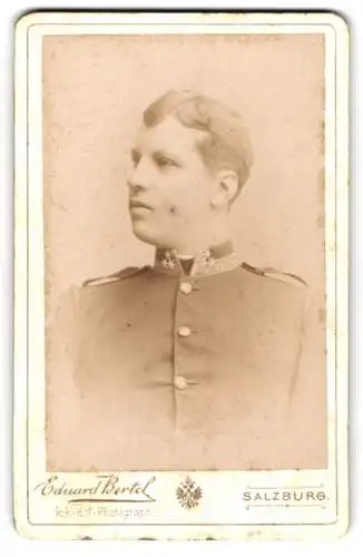 Fotografie Eduard Bertel, Salzburg, k.u.k. Feldwebel in Uniform