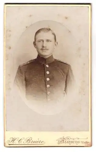Fotografie H. C. Bruere, Saarburg /Lothr., Porträt eines Soldaten in Uniform