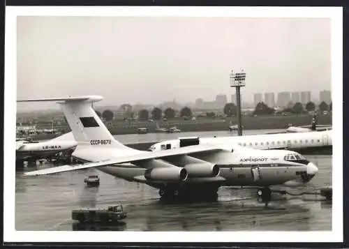 Fotografie Flugzeug Iljuschin Il-76, Aeroflot Transportmaschine Kennung CCCP-86711