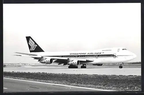 Fotografie Flugzeug Boeing 747 Jumbo Jet der Singapore Airlines