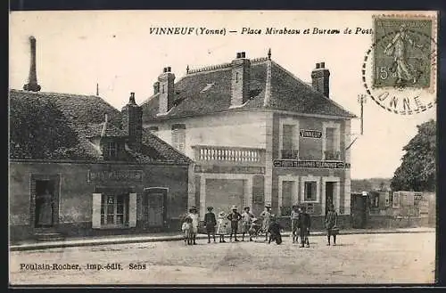 AK Vinneuf /Yonne, Place Mirabeau et Bureau de Poste