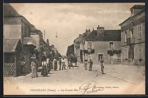 AK Vincelles /Yonne, La Grande-Rue avec habitants et commerces animés