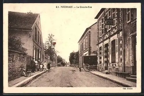 AK Pourrain, La Grande-Rue avec habitants et calèche