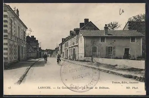 AK Laroche, La Gendarmerie et la Route de Brienon