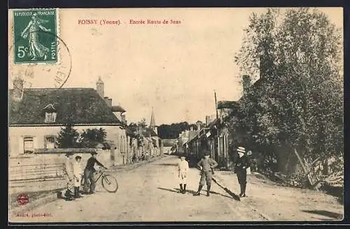 AK Foissy /Yonne, Entrée Route de Sens