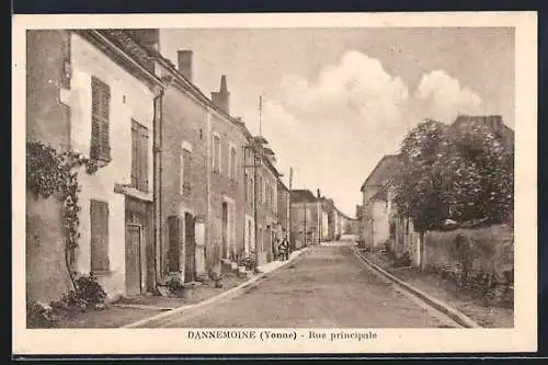 AK Dannemoine /Yonne, Rue principale