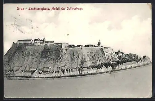AK Graz, Landeszeughaus, Modell des Schlossbergs