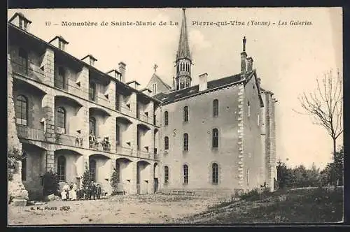 AK Pierre-qui-Vire, Monastère de Sainte-Marie de la Pierre-qui-Vire, Les Galeries