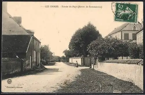 AK Les Ormes, Entrée du Pays, Route de Sommecaise