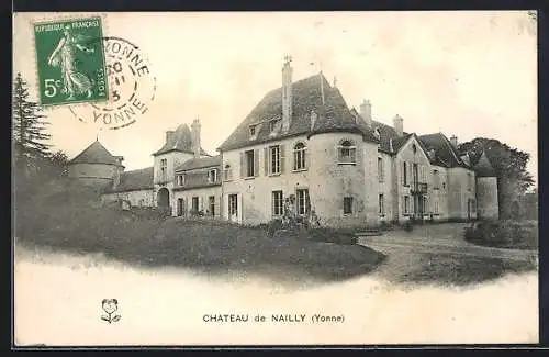 AK Nailly /Yonne, Château de Nailly avec son architecture élégante et jardin aménagé