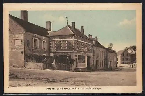 AK Noyers-sur-Serein, Place de la République
