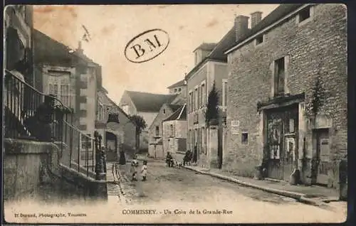 AK Commissey, Un Coin de la Grande-Rue