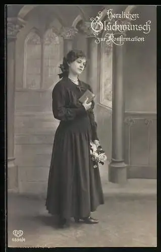 AK Konfirmation, Ansicht einer Konfirmandin in der Kirche, Glückwunsch zur Konfirmation