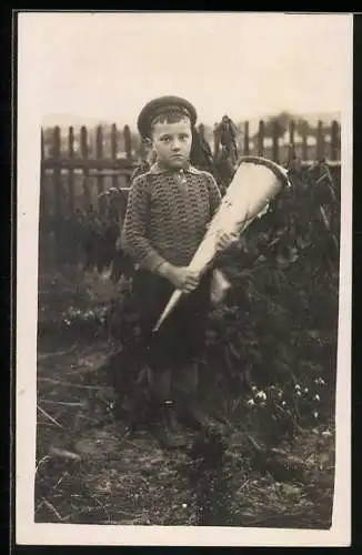 Foto-AK Junge mit Schultüte zum Schulanfang