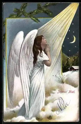 AK Betender Weihnachtsengel unter einem Tannenzweig