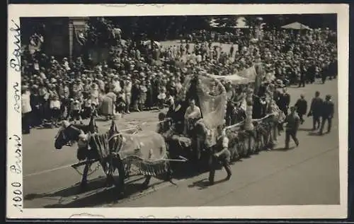 AK Wien, Gewerbefestzug 1929, Wagen und Publikum