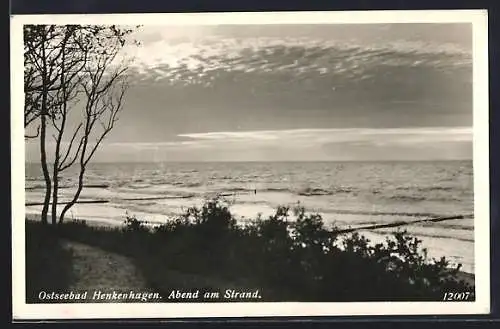 AK Henkenhagen, Ostseebad, Abend am Strand