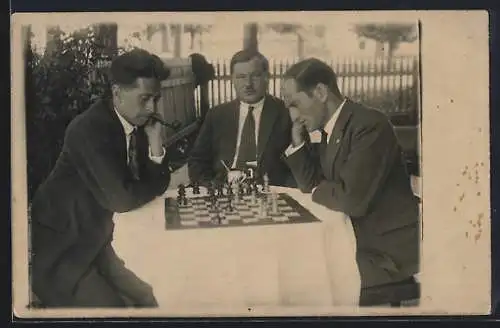 Foto-AK Herren beim Schach